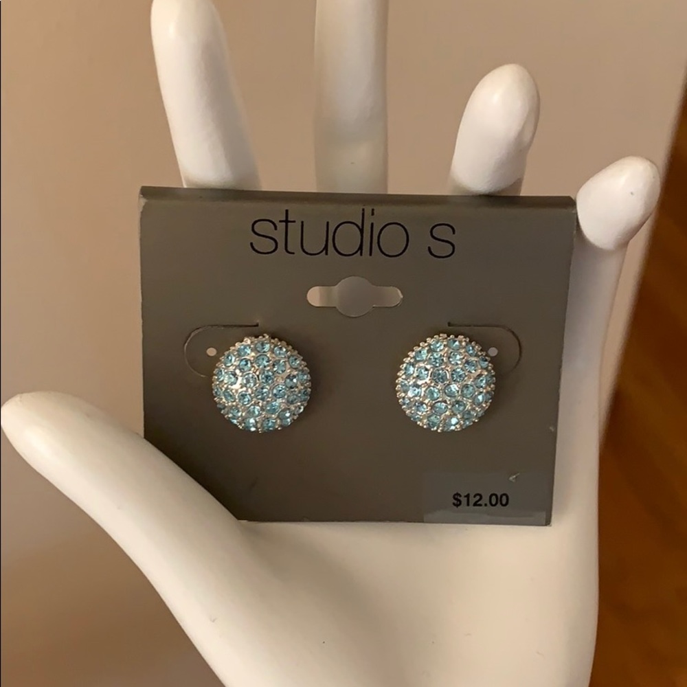NWT studio s earrings